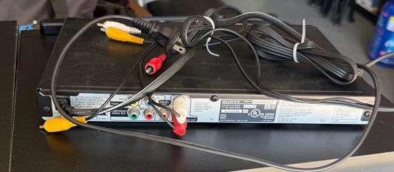 Sony DVP-SR200P CD/DVD Player