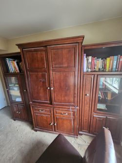 Huge Entertainment Nook