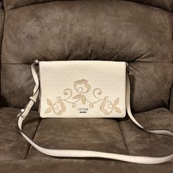 Guess White Cresidia