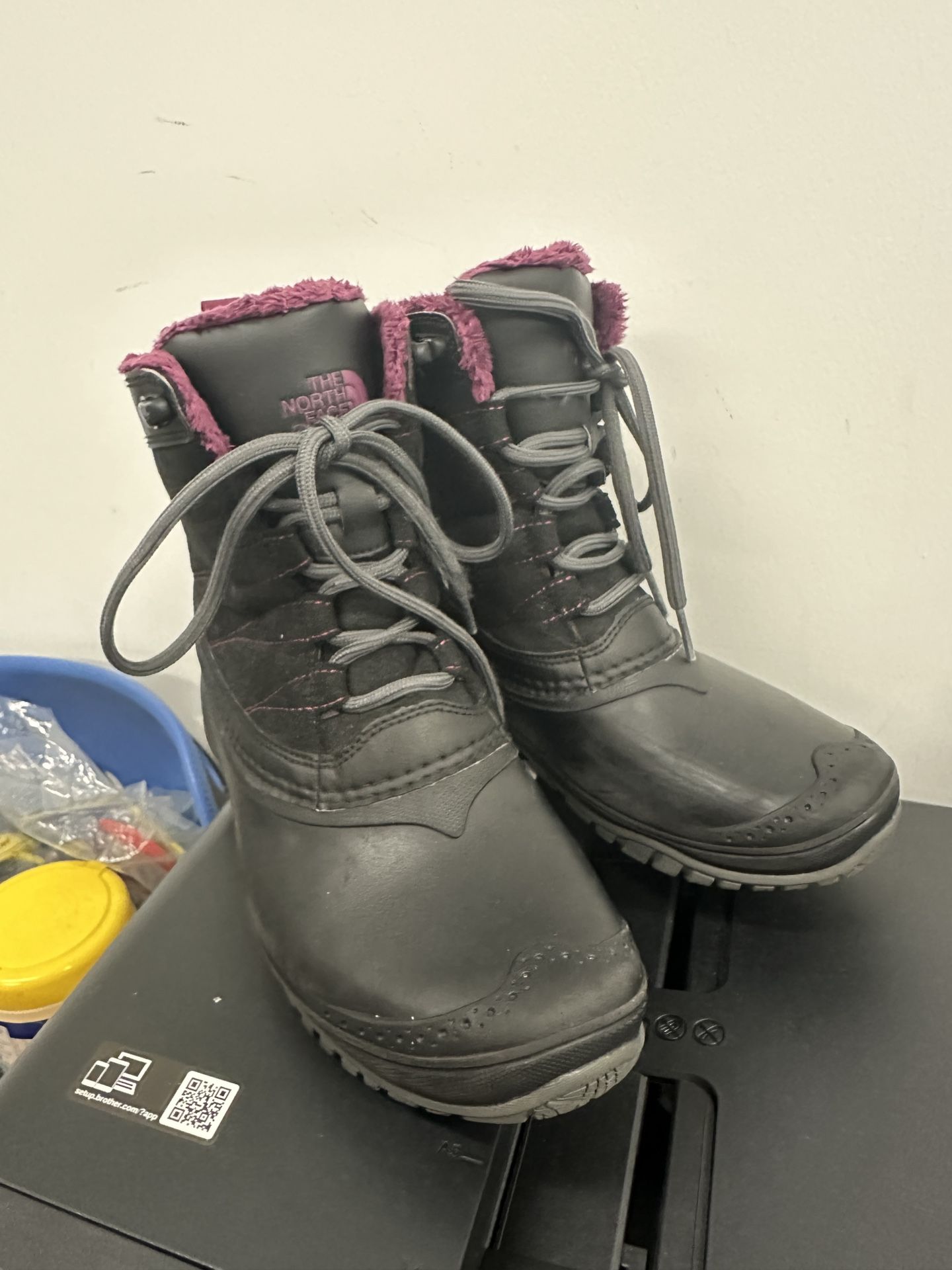 The North Face Women's Stormkat Cold-Weather Boots, Black Size US 6.5