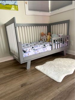 Babyletto convertible crib and mattress
