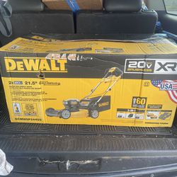 Dewalt 20v Max 21.5 In. Self-propelled Lawn Mower w/batteries and charger