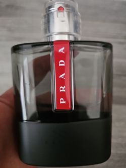 Prada Carbon