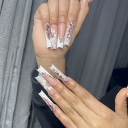 Nails 