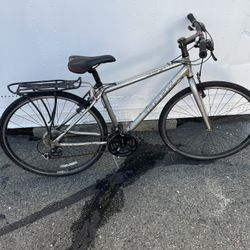 Trek 7.2 FX WSD hybrid bicycle