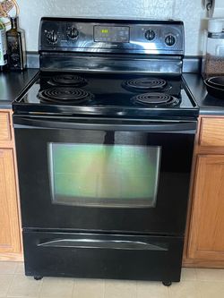 Whirlpool stove oven range 4 burner FREE