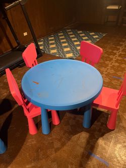 Used mammut table and chair