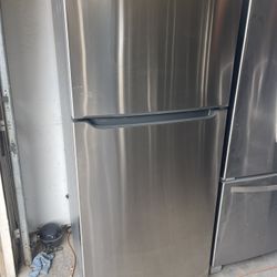 Frigidaire Refrigerator 30in Wide Stainless Steel