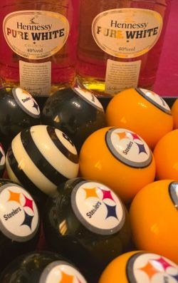 Steelers  pure white H pool balls