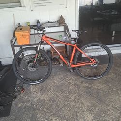 Trek Excaliber Mountain Bike 29 In 700 C