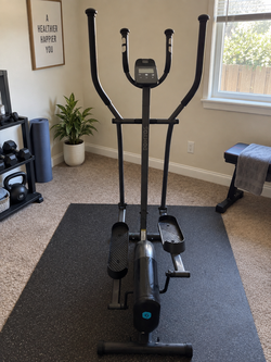 （Out of print）Decathlon Domyos Elliptical Machine - Excellent Condition