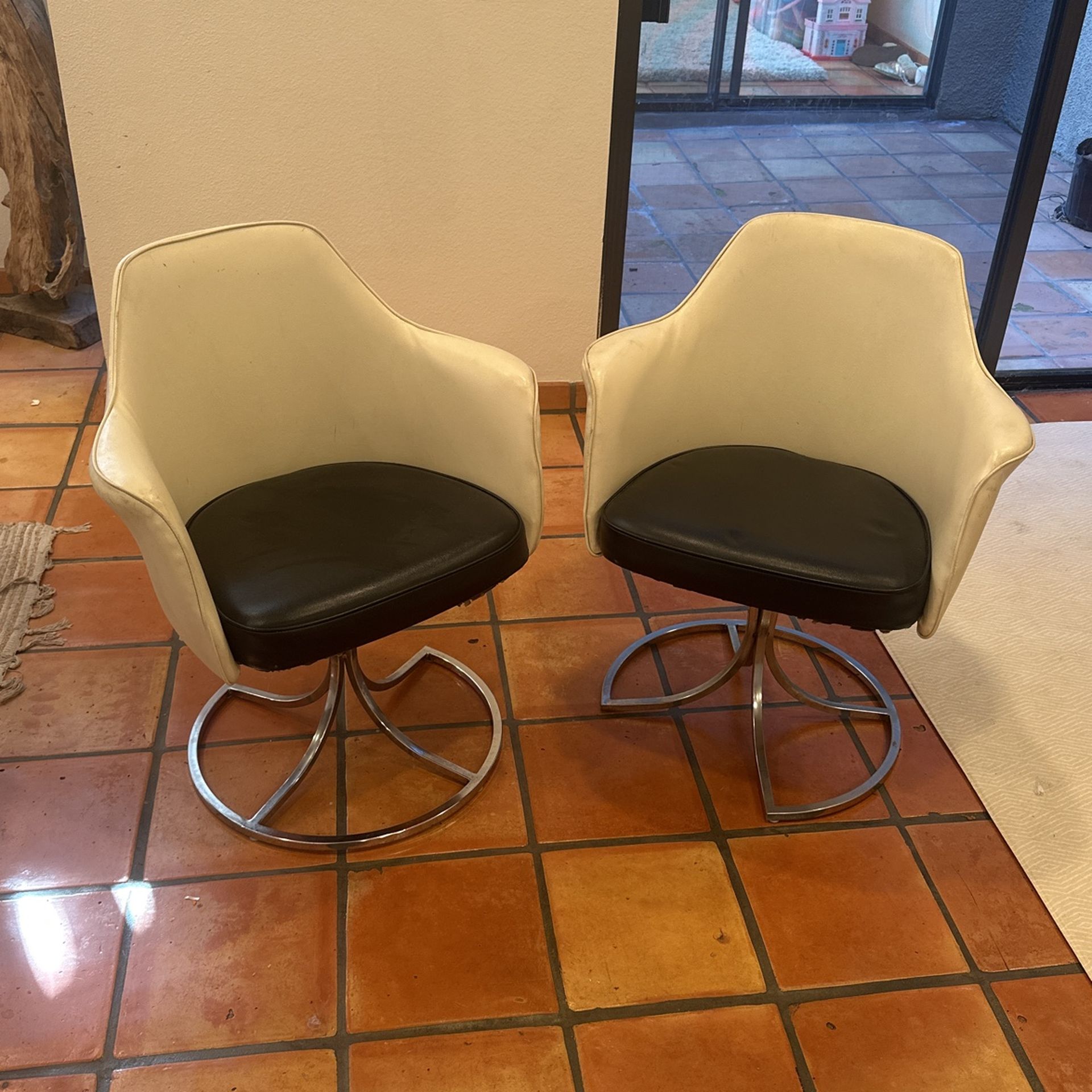Vintage mid century Swivel Chairs 1971