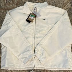 Nike Women’s Jacket Size XL
