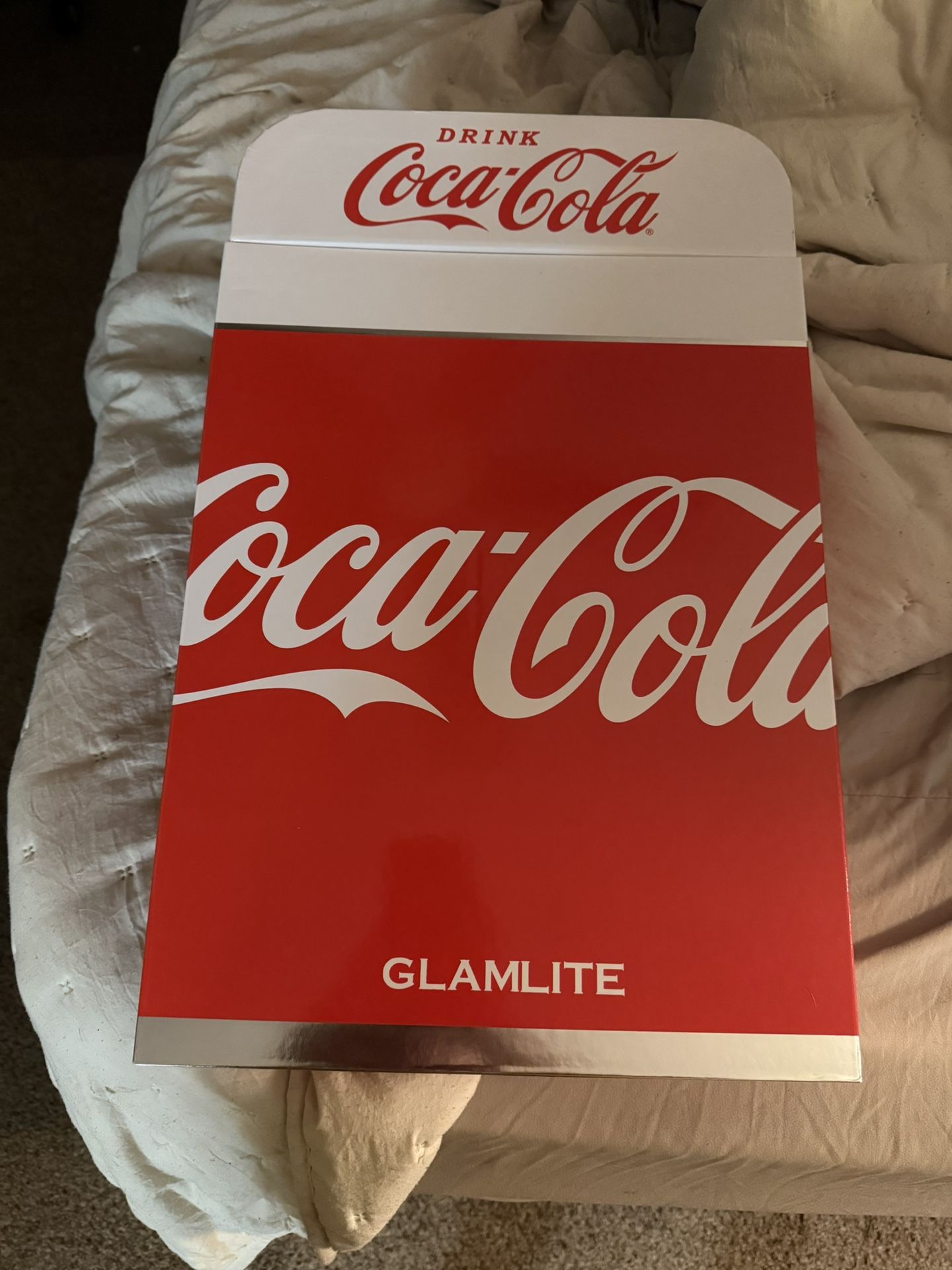 Glamlite Coke PR Box with Coke Cans