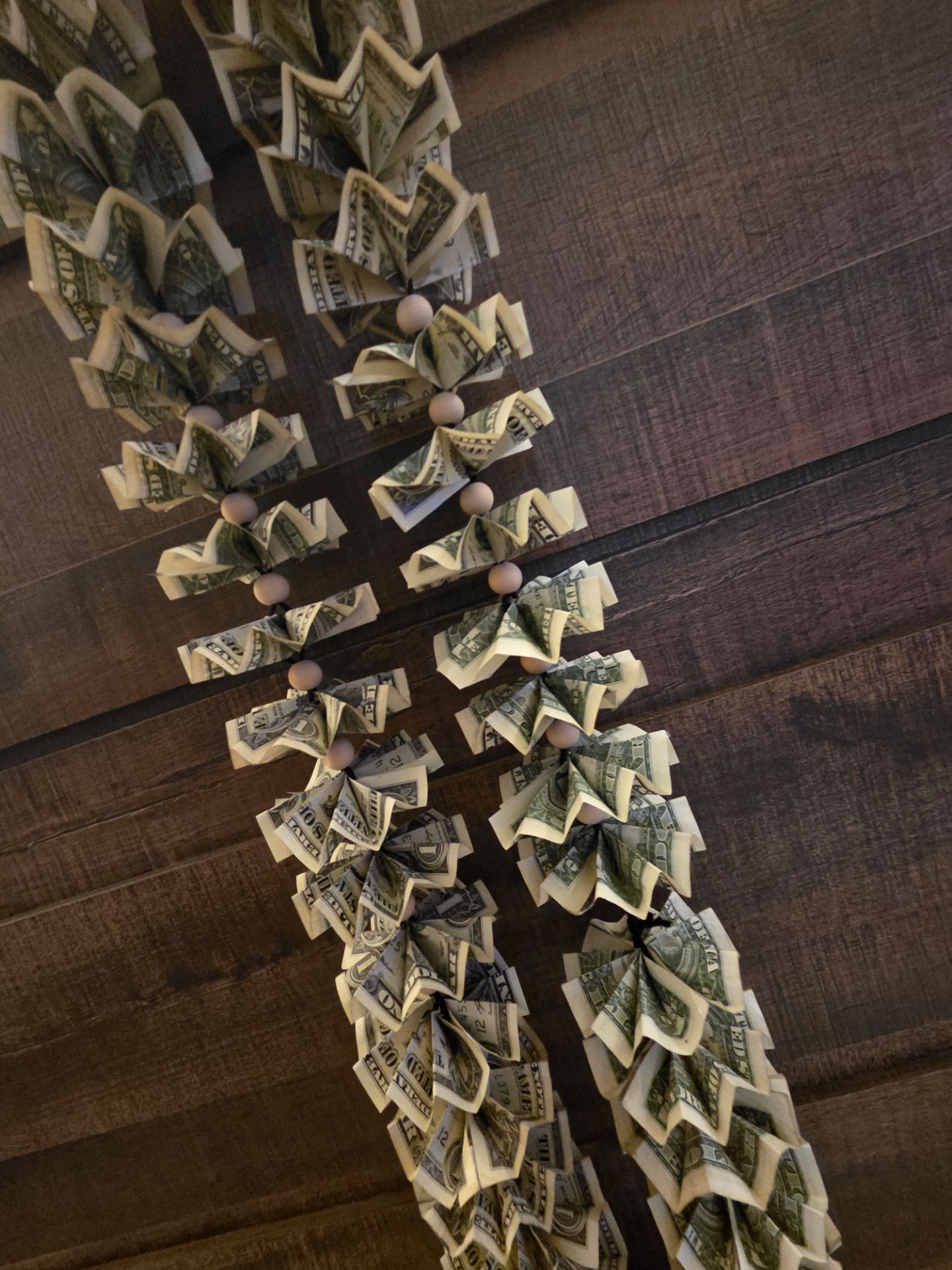 Money Lei