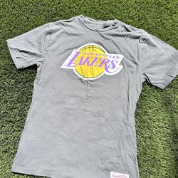 Mitchell & Ness Los Angeles Lakers Tshirt Gray Size Medium 