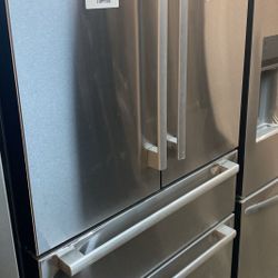 BOSCH B36CL80SNS 800 Series Refrigerator D4Q