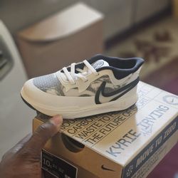 Kyrie 8 Toddler Size 10c