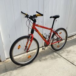 Cannondale F2000 CAD3 Bike