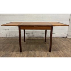 Teak Dining Table With Expanding Leafs
