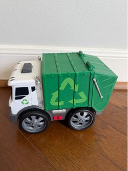 Toy garbage truck