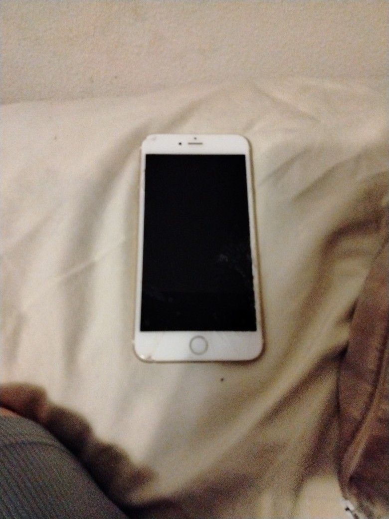 iPhone S