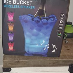 Party Ice Bucket with Bluetooth