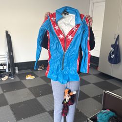 Women’s Costume 