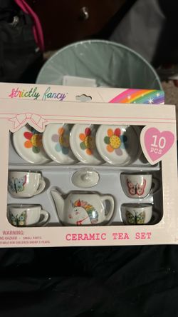 Ceramic tea set