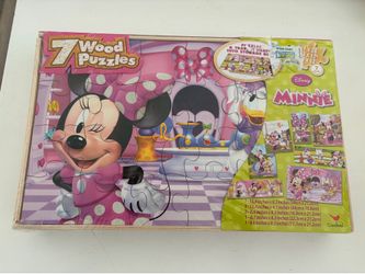 DISNEY MINNIE 7-pack wood puzzles With Storage Tray Cardinal. Brand New. Never opened.