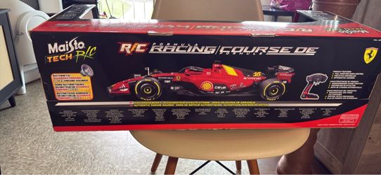 Maisto Tech RC Ferrari F1 SF-23 #16 Leclerc 1:10 Nuevo en Caja - Nunca Usado