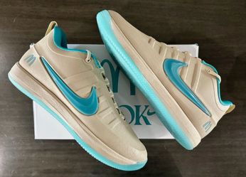 Nike book 2 McDonald size 10