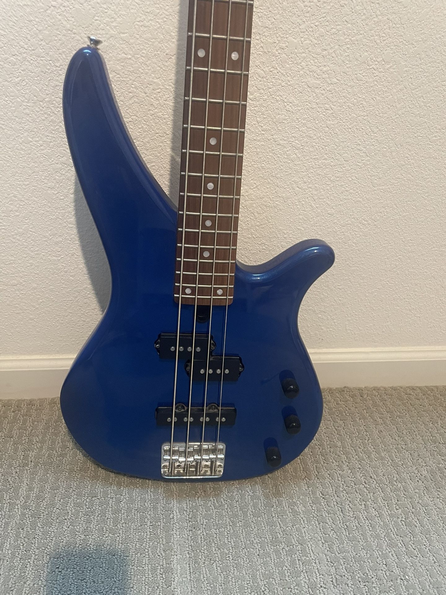 Yamaha TRBX174 Electric Bass Blue Metallic
