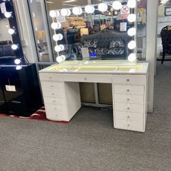 Vanity $899
