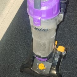 Eureka PowerSpeed Bagless Upright Vacuum Cleaner. 