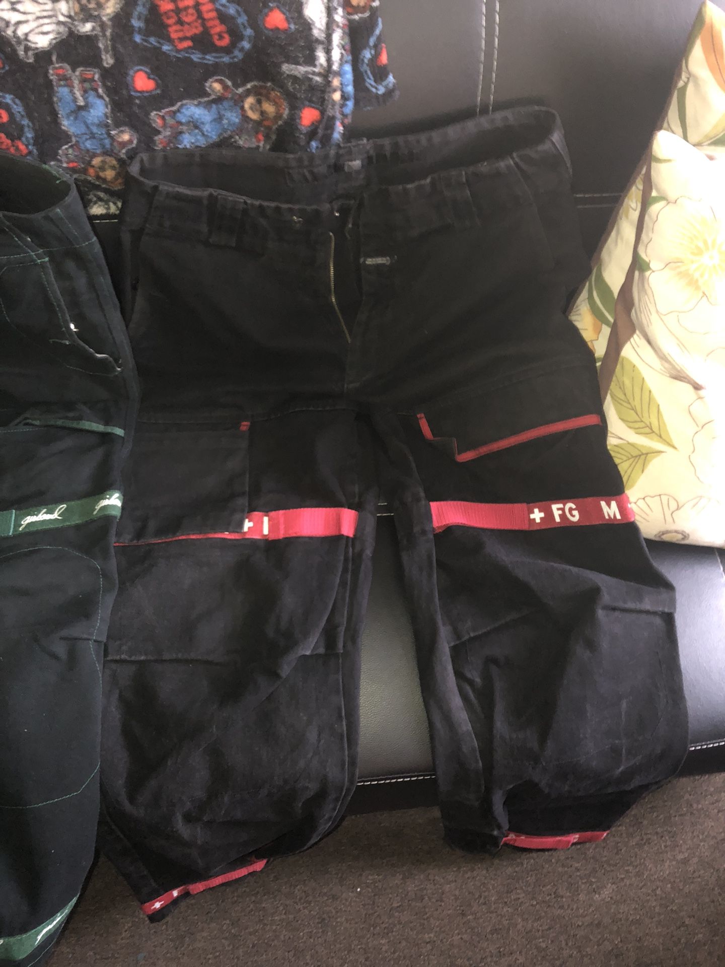 Men’s Tape Baggy Jeans/ 90’ Shuttle Taped Cargos