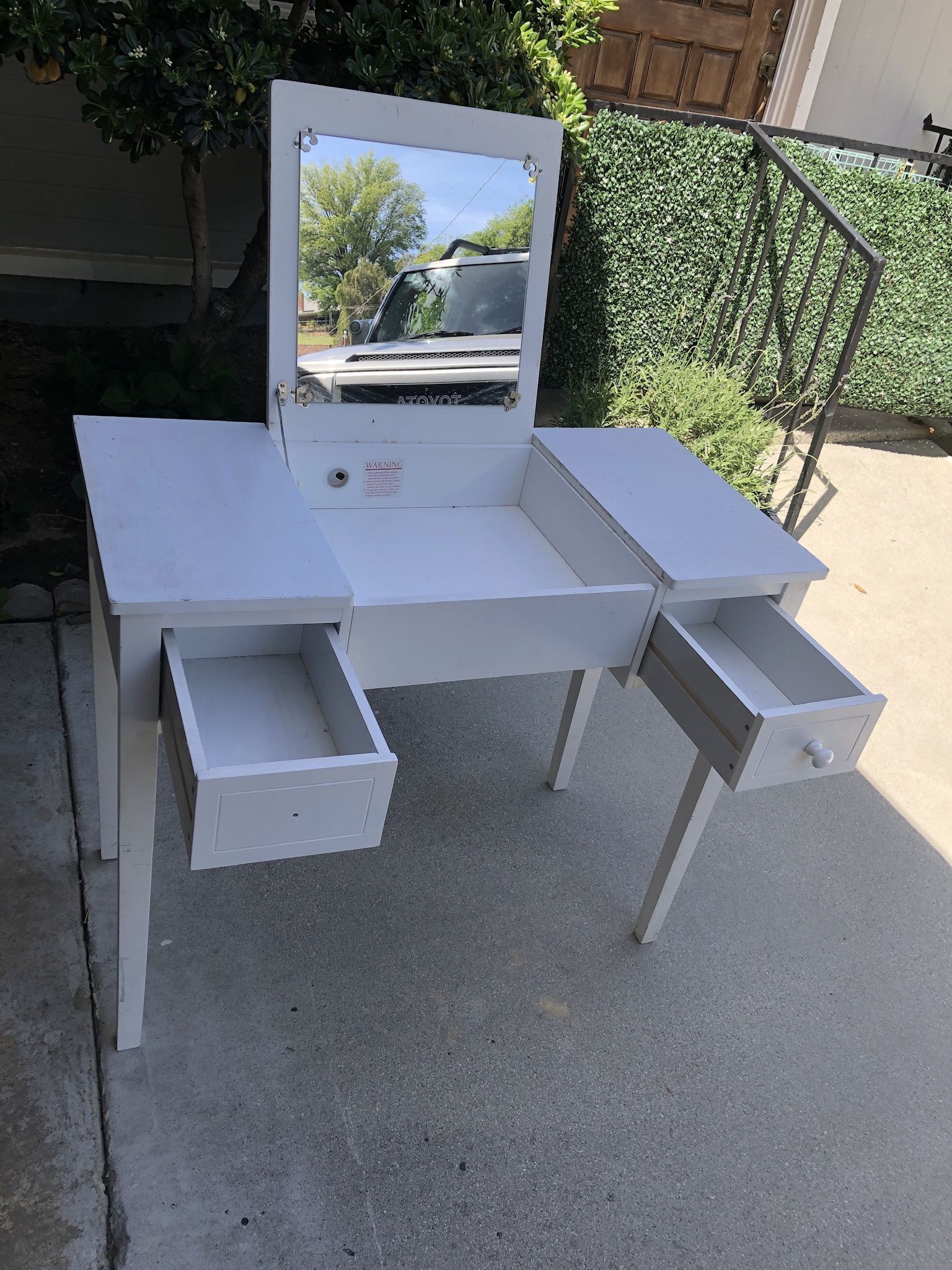 Vanity Desk