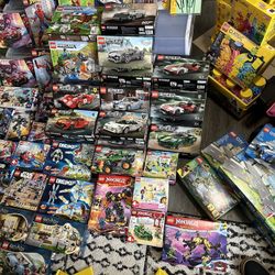 Tons of brand new Legos 