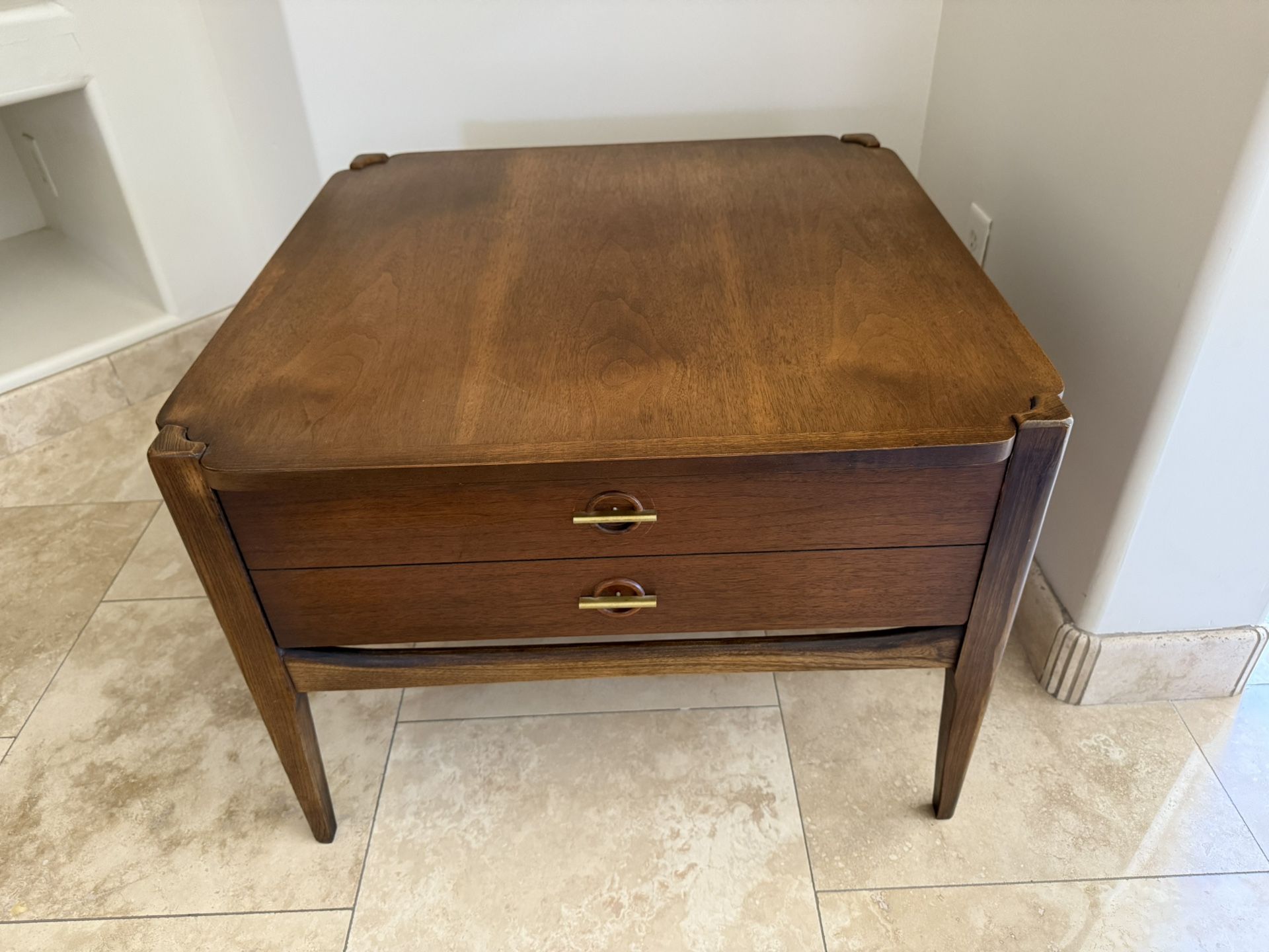 Vintage Mid Century Modern End Table with Drawer