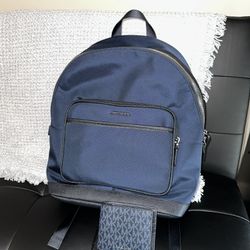 Michael Kors Men’s Backpack And Wallet Set 