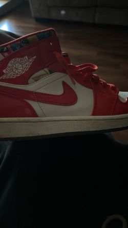 Jordan 1 mid SE Barcelona sweater