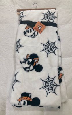 Mickey Mouse and Minnie Halloween fox fur thick blanket
