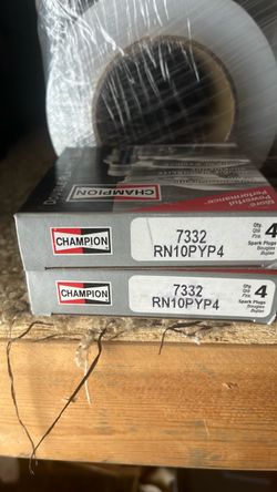 Champion RN10PYP4 Spark Plugs 2 Boxes