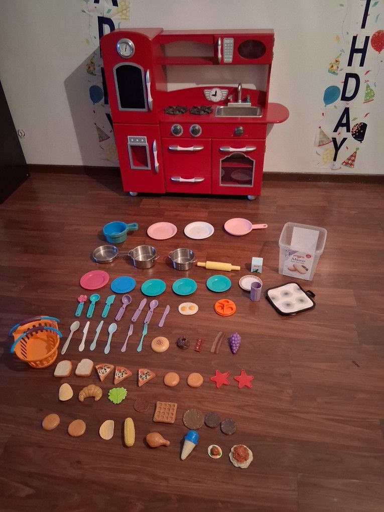 Play Kitchen With Food 