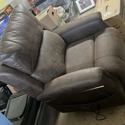Luxurious Recliner 