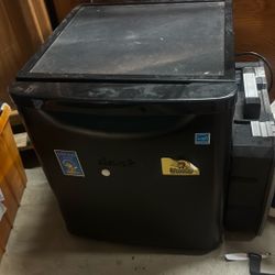 Danby Mini Fridge 
