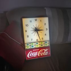 Vintage Coke Cola Lighted Clock 