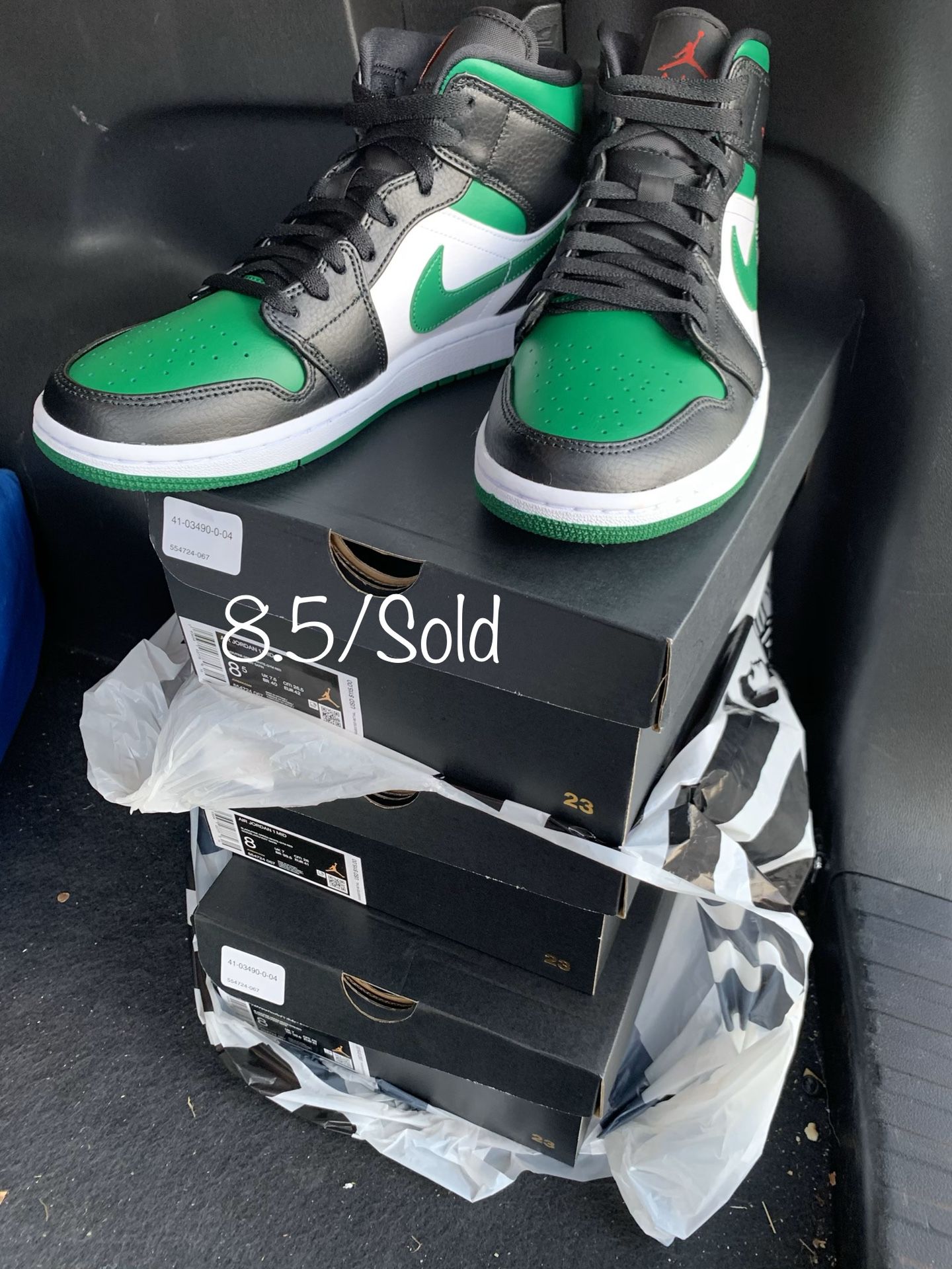 DS Jordan 1 Mid Green Toe - sz 8 (2 available)
