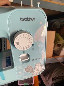 Brother LX3817A 17-Stitch Full-Size Sewing Machine