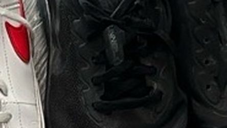 Nike Revolution Black Sneaker Left